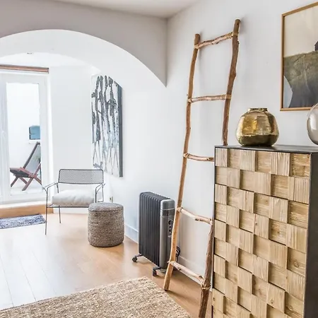 Plum Guide - Manila Jute Apartment Lisbon