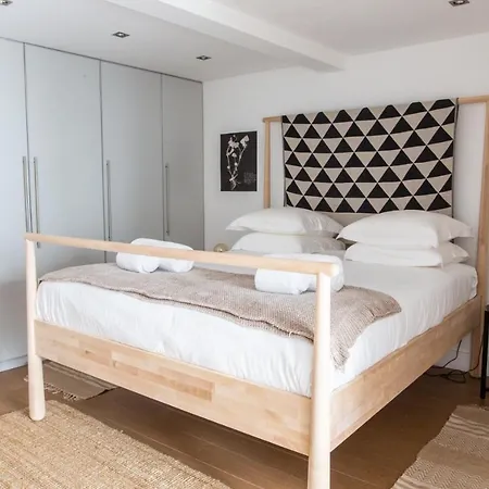Plum Guide - Manila Jute Apartment *